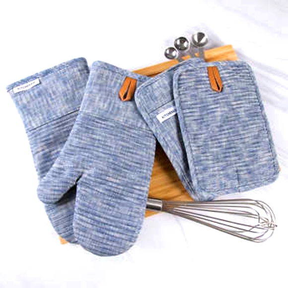 KitchenAid 4-piece Oven Mitts & Potholders Blue - Picture 1 of 1